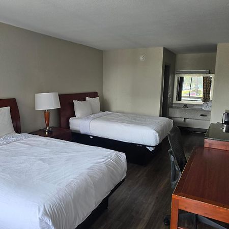 Days Inn By Wyndham Raleigh South Екстер'єр фото